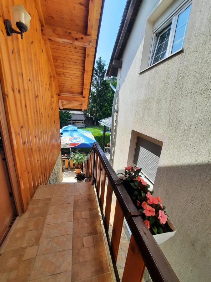 Filip Hotel Korenica Kültér fotó