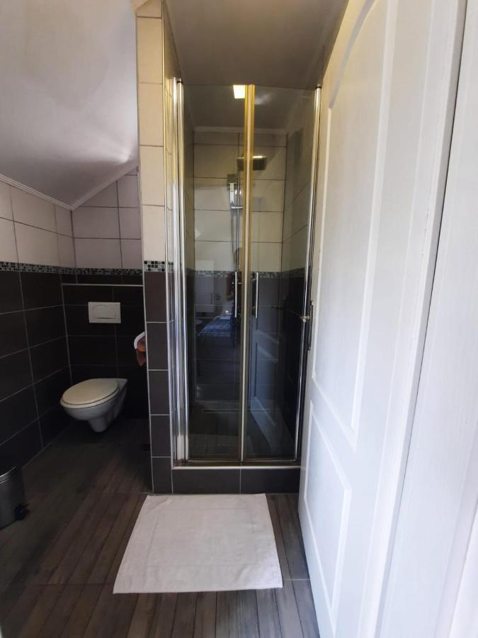 Filip Hotel Korenica Kültér fotó