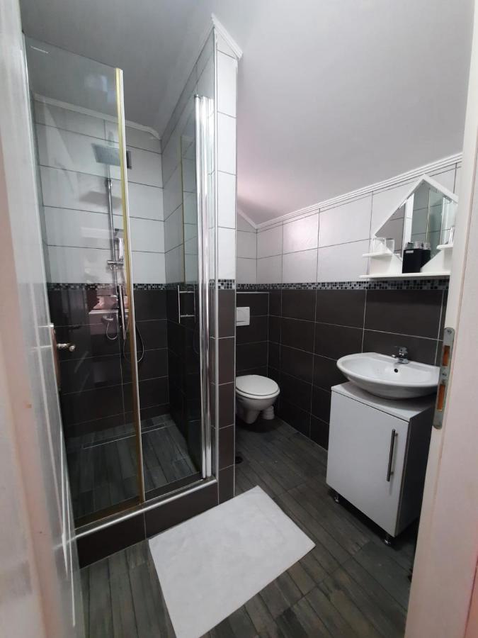 Filip Hotel Korenica Kültér fotó