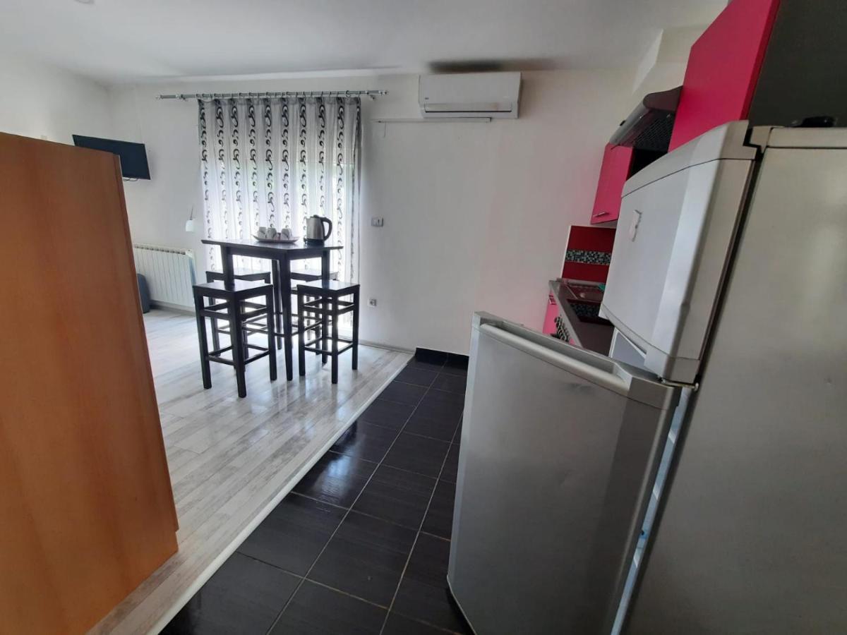 Filip Hotel Korenica Kültér fotó