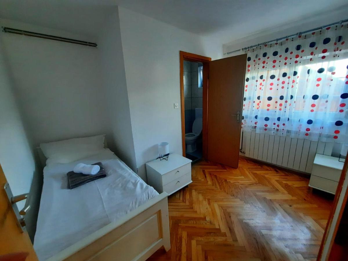 Filip Hotel Korenica Kültér fotó