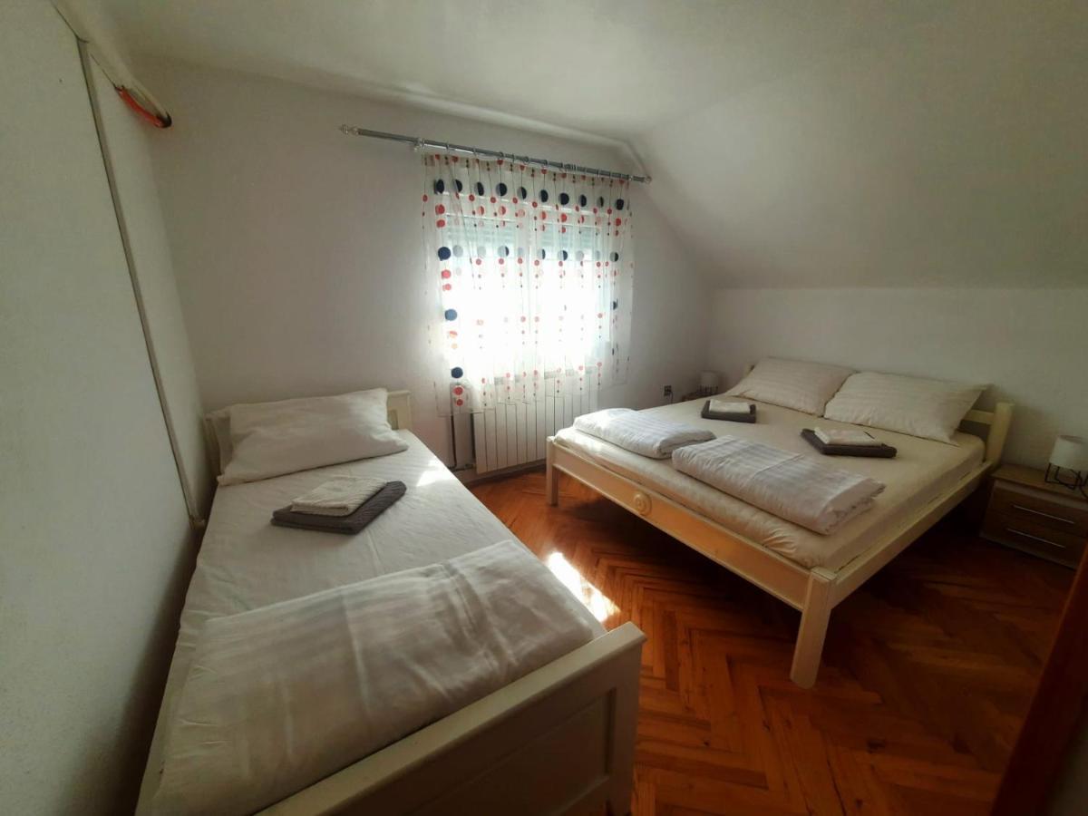Filip Hotel Korenica Kültér fotó